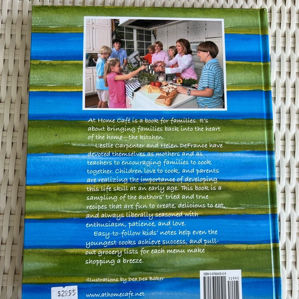 At Home Cafe : Great food and Fun for Everyone by DeFrance Helen cookbook